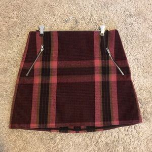 Burgundy GAP plaid wool skirt, NWOT